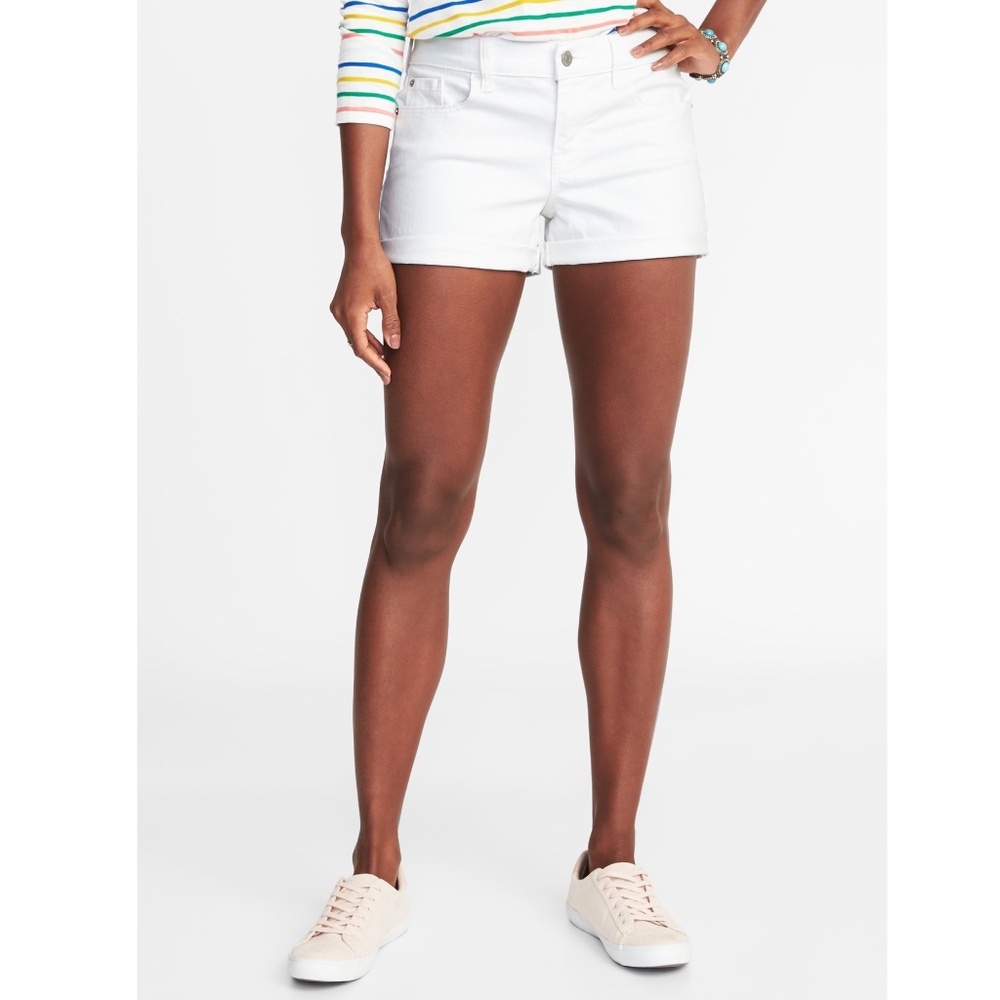 Old Navy Clean-Slate White Boyfriend Shorts in size 6 regular - Picture 2 of 2